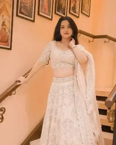 Escort Chaibasa